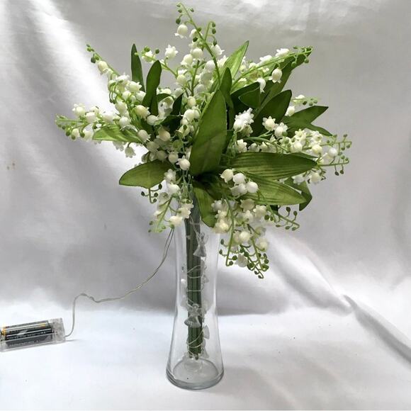 Artificial Lily of the Valley LED Arraingement - Picture 2 of 5